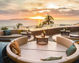 Royal Cliff Beach Terrace Pattaya - Pattaya - Balcony