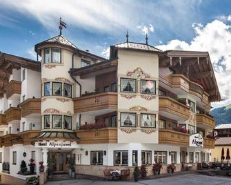 Alpenjuwel Jäger - Tux - Building