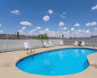 2 Queen Beds|Non-Smoking,Micfridge - Lordsburg - Pool