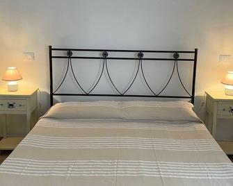 App.to near Gulf of Marinella - Baia Sardinia - Schlafzimmer