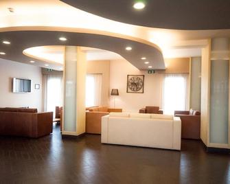 BNS Hotel Francisco - Baia Domizia