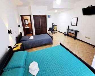 Hotel Alma De Luna - Orosí - Habitación