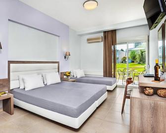 Iris Hotel - Siviri - Bedroom