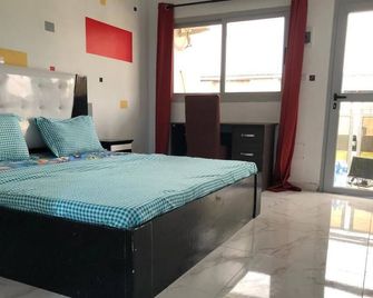 Large American Studio II - Abidjan - Bedroom