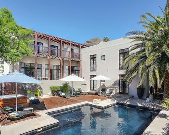 Derwent House - Kaapstad - Zwembad