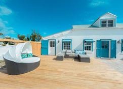 Private 2 bedroom home on beach - Grand Turk Island in Turks and Caicos - Cockburn Town - Patio