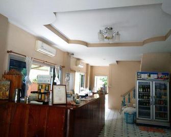 Palmy Home - Mueang Ranong - Front desk