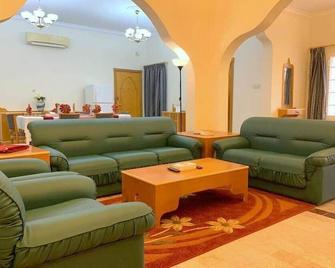 Samharam Resort Salalah - Salalah - Living room