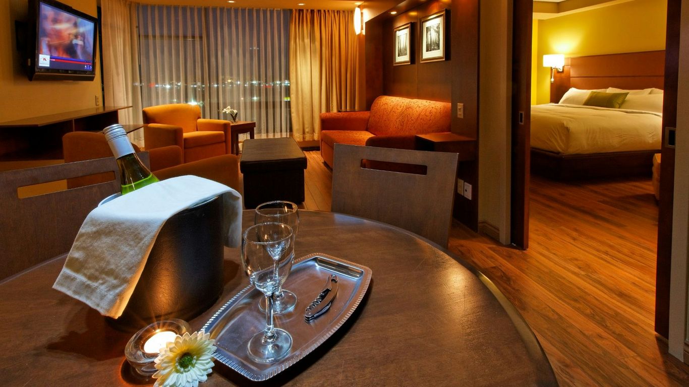 هوتل أند سويتس نورماندين كيبيك