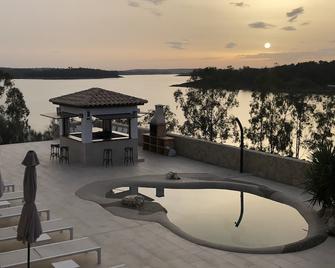 Casa Rural encantos de Orellana - Navalvillar de Pela - Pool