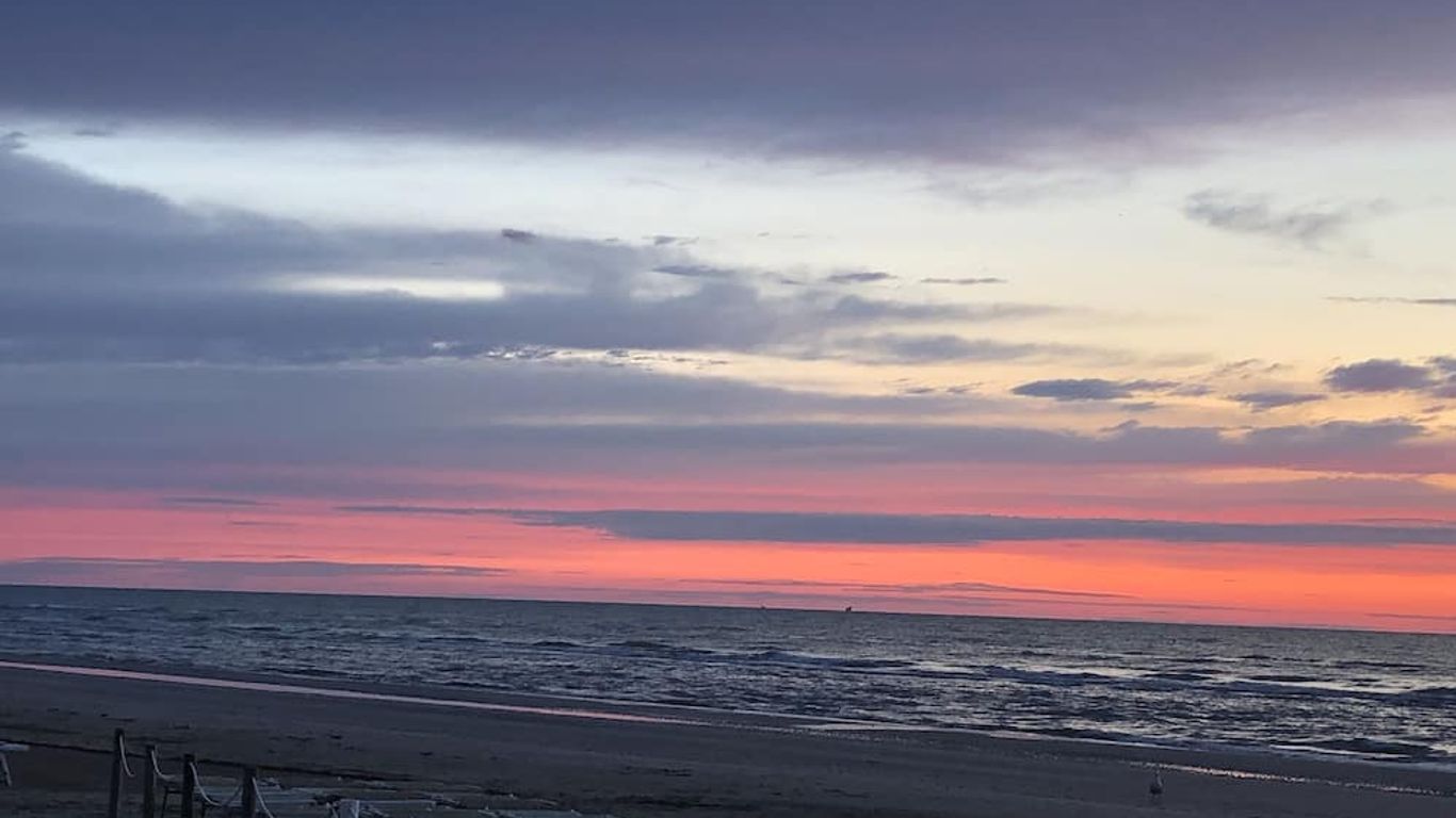 هوتل جامبرينوس آند ستراند