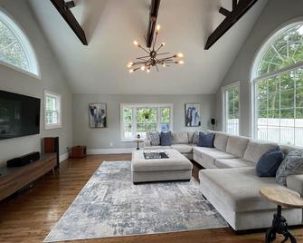 Ultimate Estate on Acre of Land with Pool (across from golf course/near beach) - Neptune - Living room