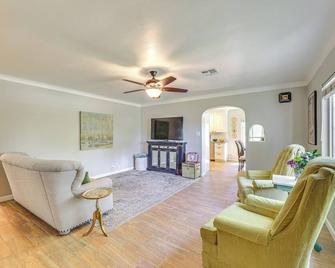 Mesa Home with Patio and Yard in Historic District! - Mesa - Living room