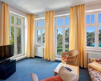 Haus Seeblick Hotel Garni & Ferienwohnungen - Zinnowitz - Sala de estar