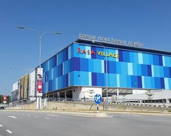 Seremban 2 Central Park 3 Bedrooms Apartment - Seremban - Building