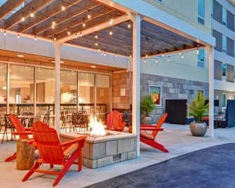 Home2 Suites by Hilton Daytona Beach Speedway - Daytona Beach - Patio