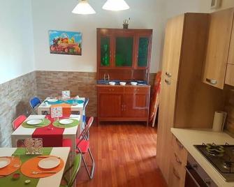 Nonna Lucia - San Giorgio Ionico - Comedor