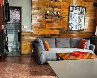 Coqui del Mar Guesthouse - San Juan - Living room