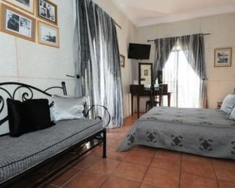 La maison Rose - Saint-Louis - Bedroom