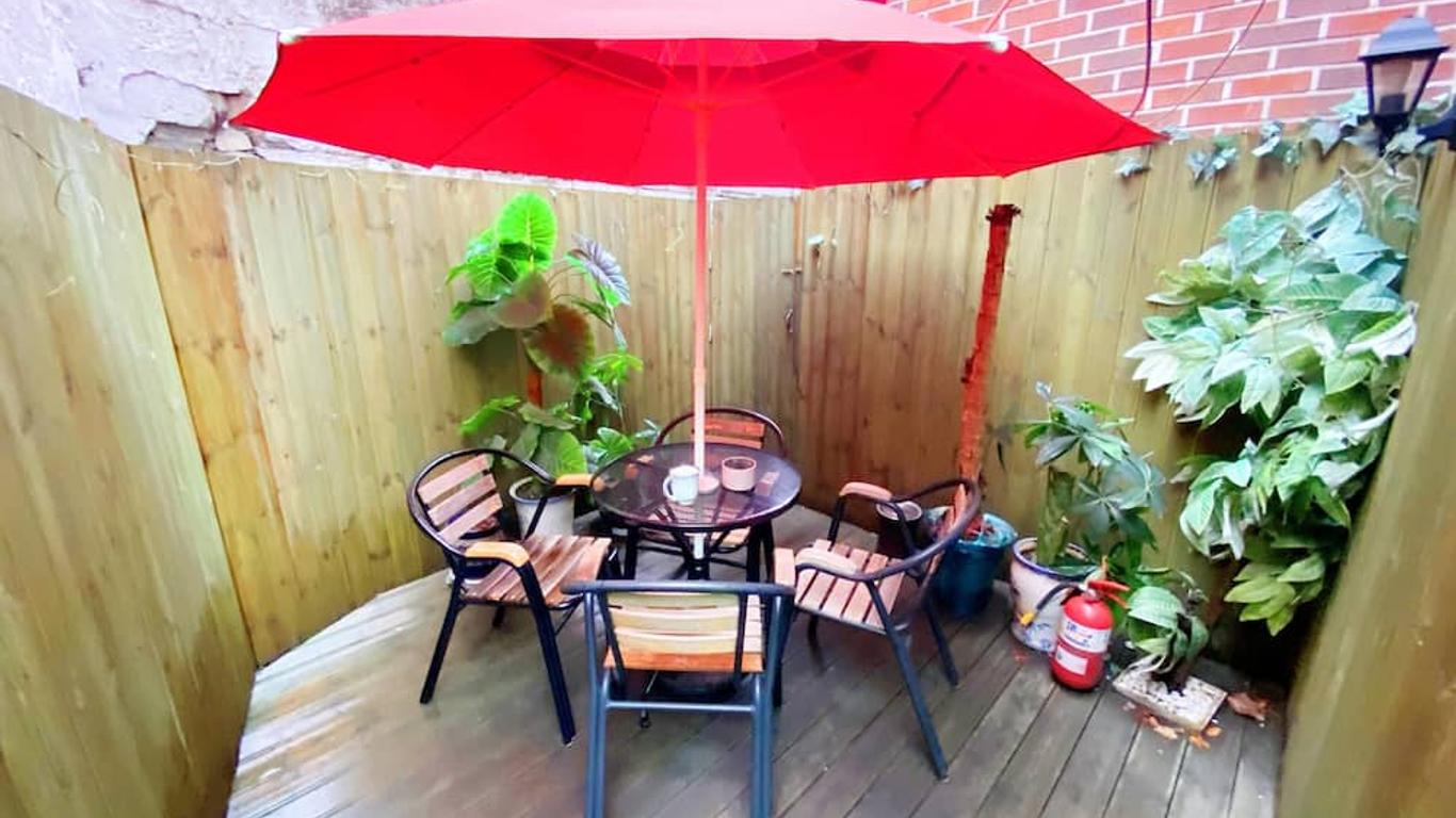 أروها جيست هوتل