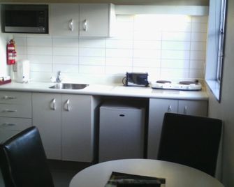 Wellington 747 Motel - Wellington - Cocina