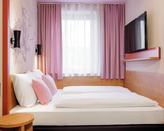 Mcdreams Hotel Wuppertal City - Wuppertal - Soverom