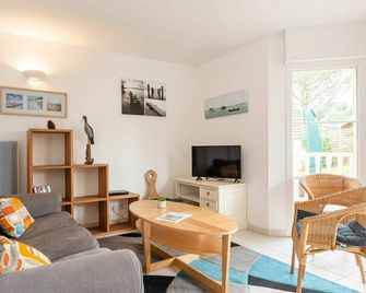 Stunning private villa for 8 people with private pool, WIFI, TV and terrace - Carcans-Plage - Salon