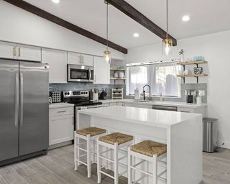 Private Paradise in Shea Heights, Phoenix - פיניקס - מטבח