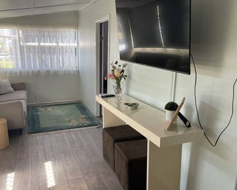 Peaceful & Cosy Stay - Home Hill - Sala de estar