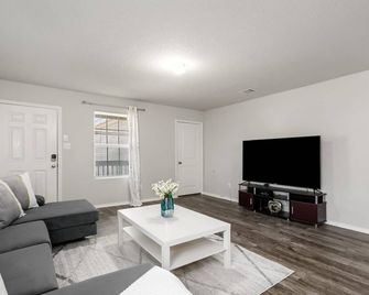 Bmt Graduation 5mn To Lackland Afb Disabled Veteran Owned - سان انطونيو - غرفة معيشة