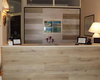 Hotel Oleandro - Villasimius - Front desk
