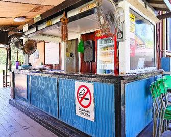 Tommy's Place @ Tip Of Borneo - Kudat - Recepción