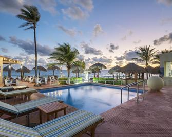 Club Regina Cancun - Cancún - Piscina