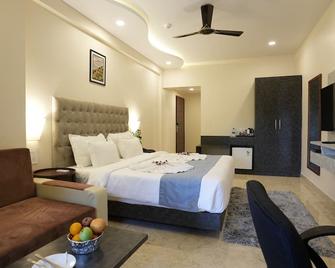 The Verda De Miranda Resort - Morjim - Bedroom
