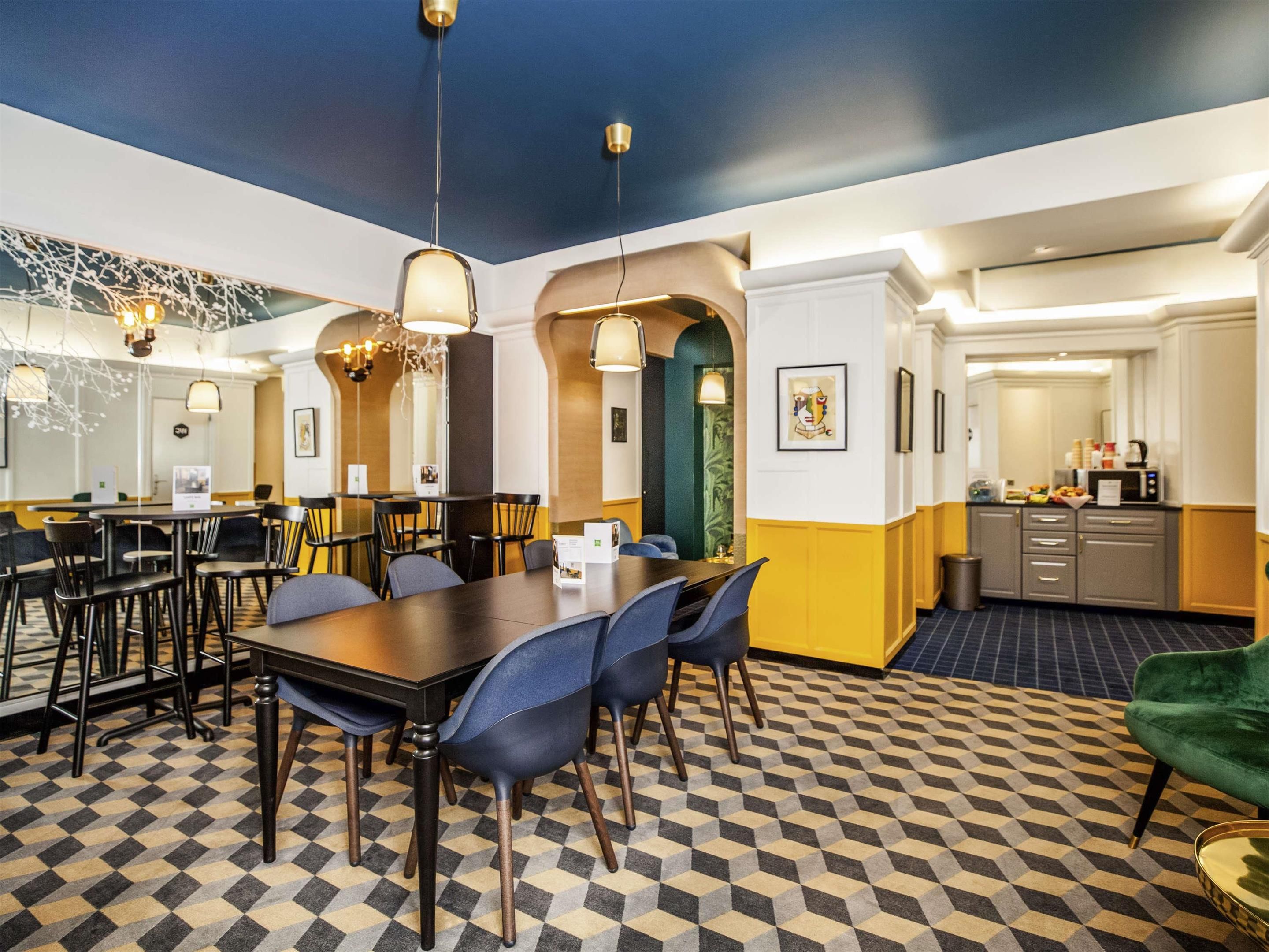 ibis Styles Paris Cadet Lafayette