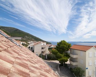 Villa Juraj - Bol - Outdoor view