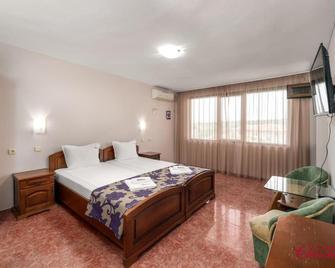 Hotel Chuchulev - Sozopol - Soveværelse