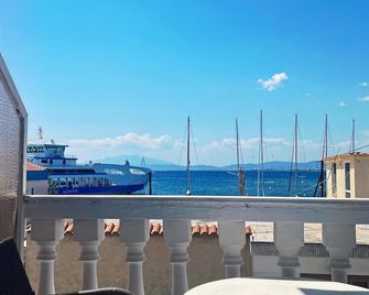 Hotel Holiday - Keramoti - Balcón