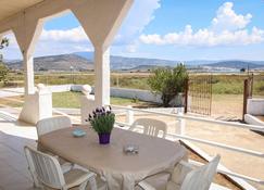 Seaside serenity apartment - Ermioni - Patio