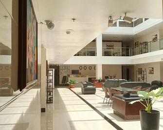 وان إل نيدو سويت - إلنيدو - ردهة