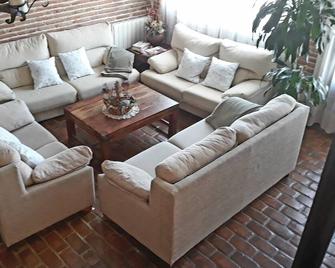 La Casa del Marques - Cazalegas - Sala de estar
