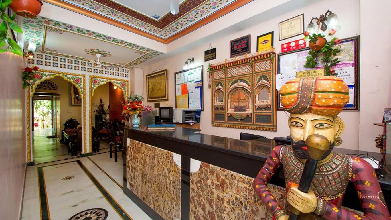 Hotel Moon Light Palace