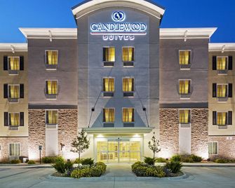 كاندلوود سويتس سان أنتونيو لاكلان إو فإ بي أري ا باي آيتش جي - سان انطونيو - مبنى