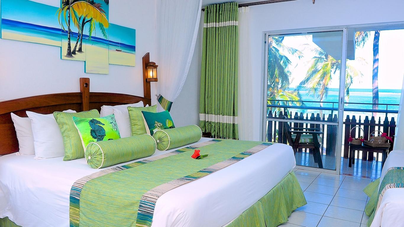 Voyager Beach Resort