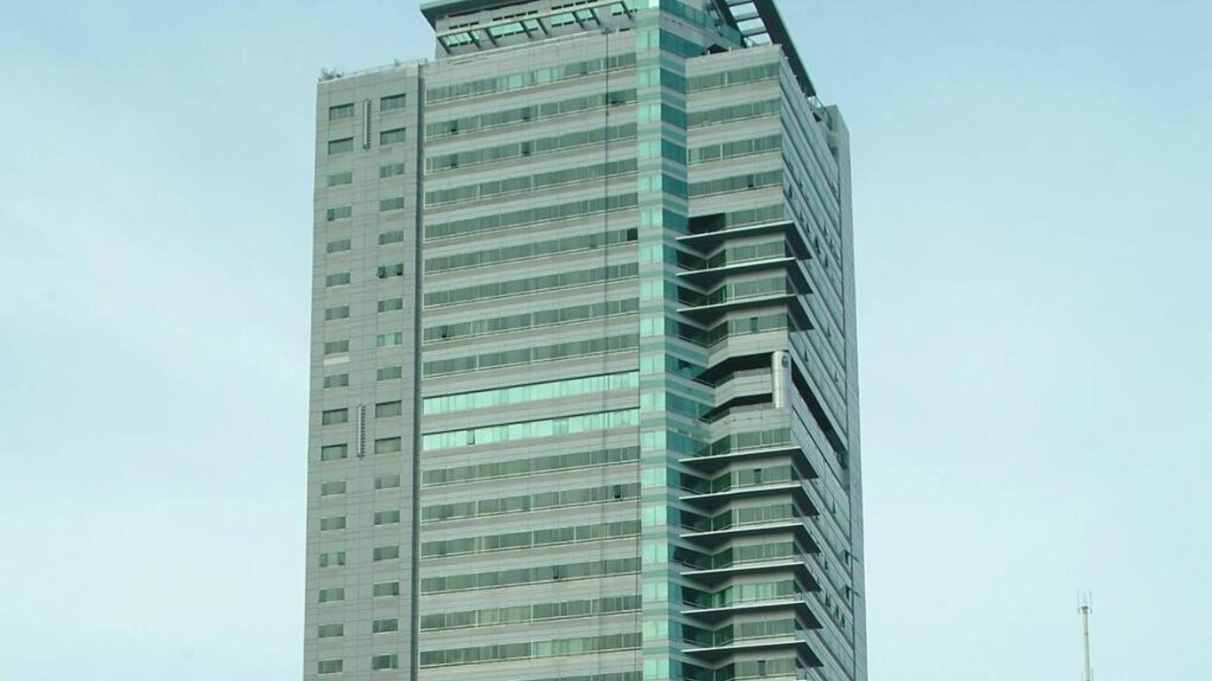 Greenhills Elan Hotel Modern