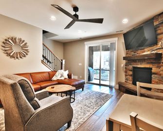 Park's Edge - Park City Ski Townhome - 3bd/3ba - Heber City - Wohnzimmer