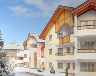 Residence Ciasa Ulli - San Cassiano/St. Kassian - Building