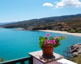 Erofili Beach Hotel - Agios Kirykos - Playa