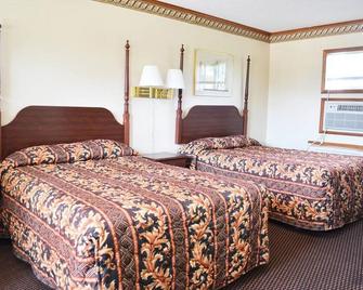 Budget Inn / 2 Queen Bed Non-Smoking - Fairmont - Schlafzimmer