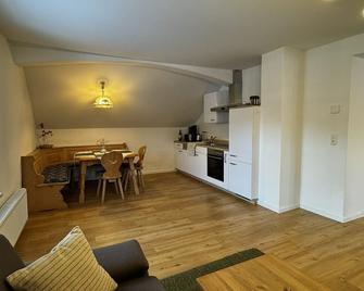 Helis Holiday Suites Altaussee - 奧爾陶斯 - 廚房